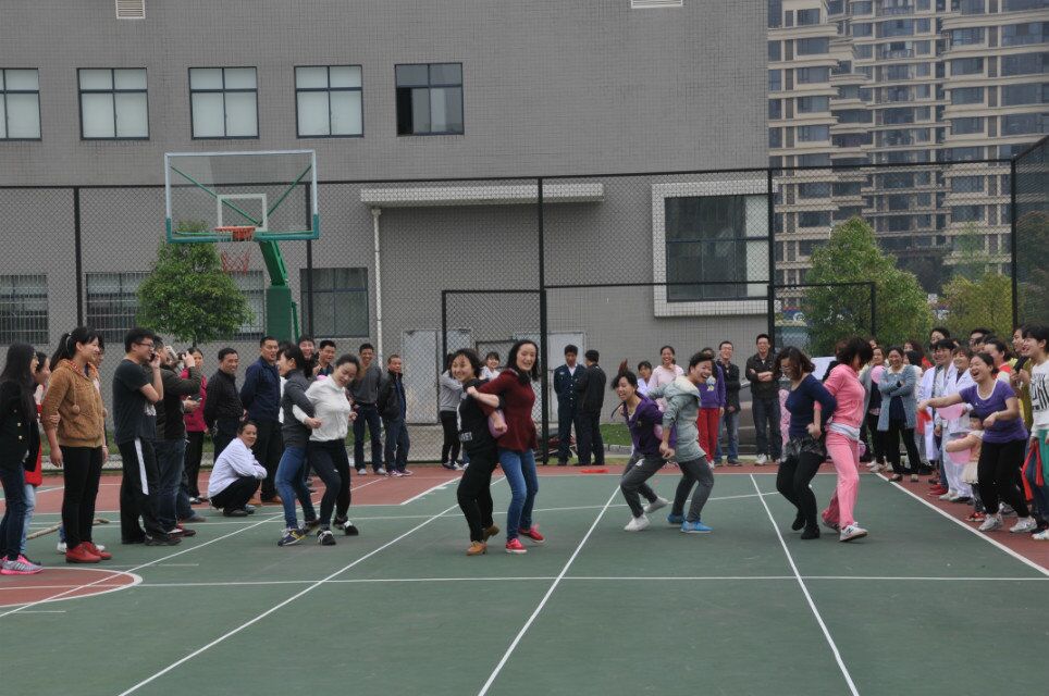 工程中心、光琇医院工会举办趣味运动会